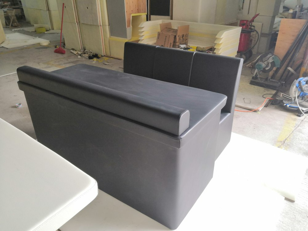 談話室防撞軟包安裝處理